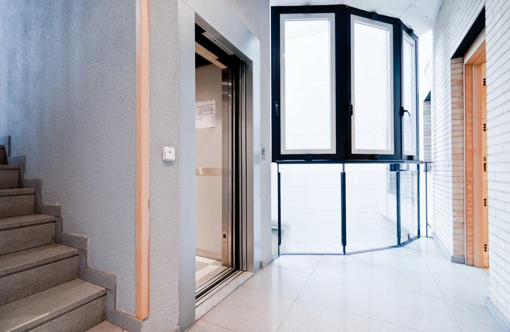 Apartamentos Plaza De Espana Madrid Szoba fotó