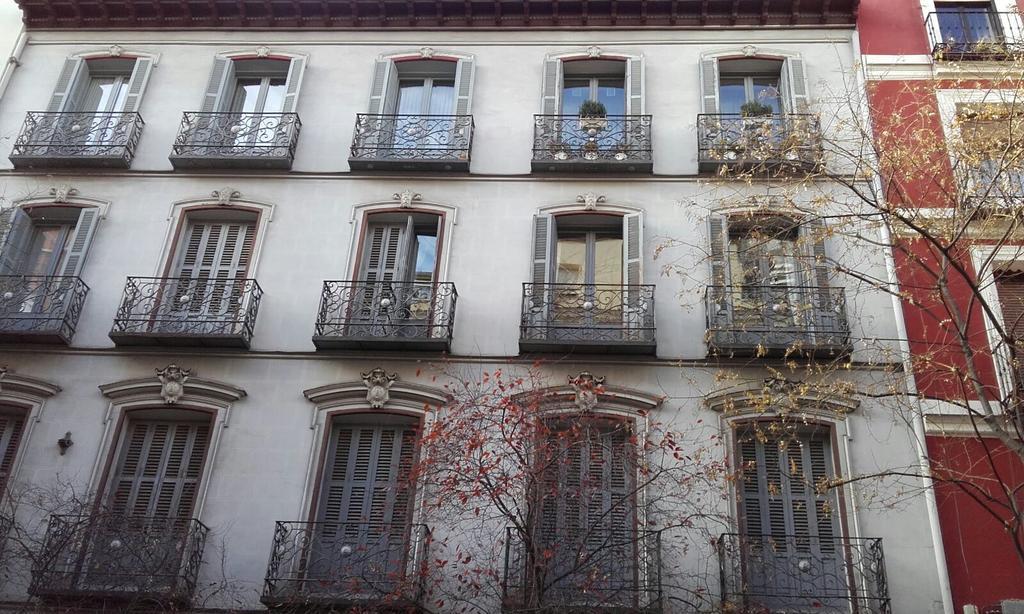 Apartamentos Plaza De Espana Madrid Kültér fotó