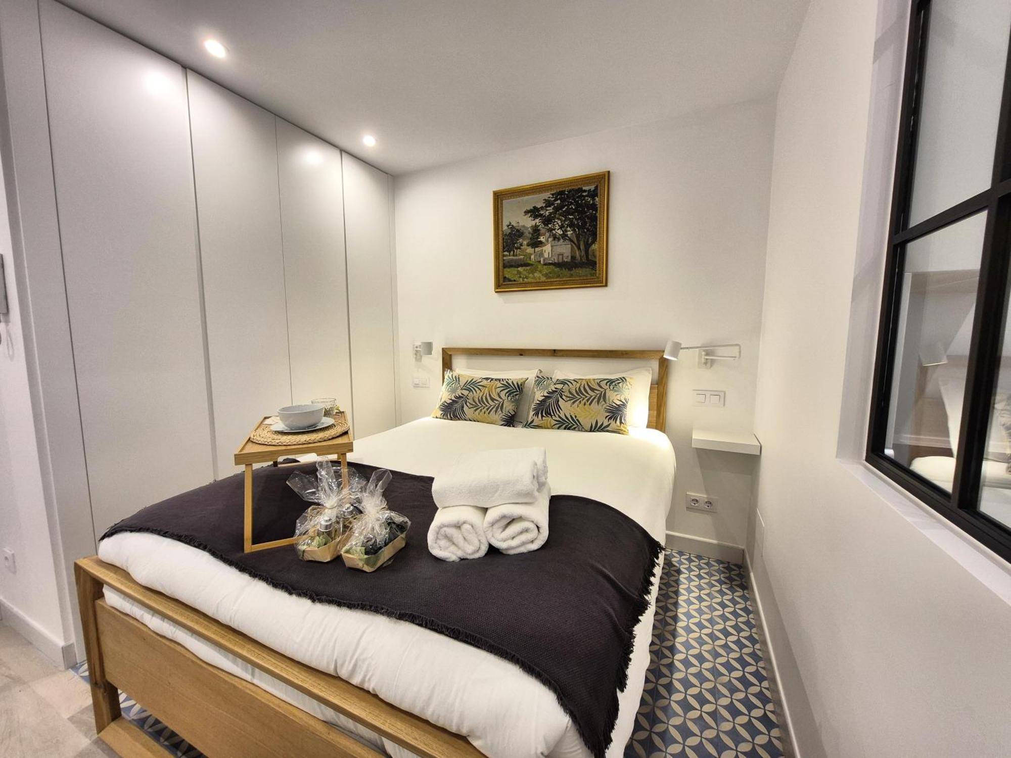 Apartamentos Plaza De Espana Madrid Kültér fotó
