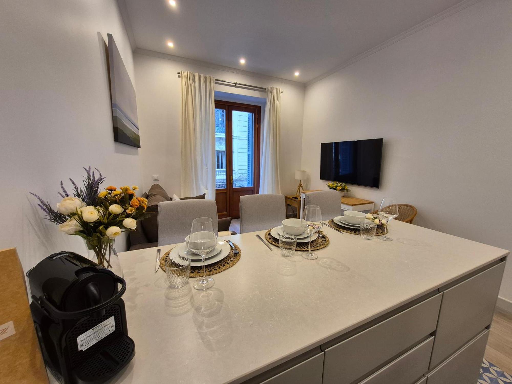 Apartamentos Plaza De Espana Madrid Kültér fotó