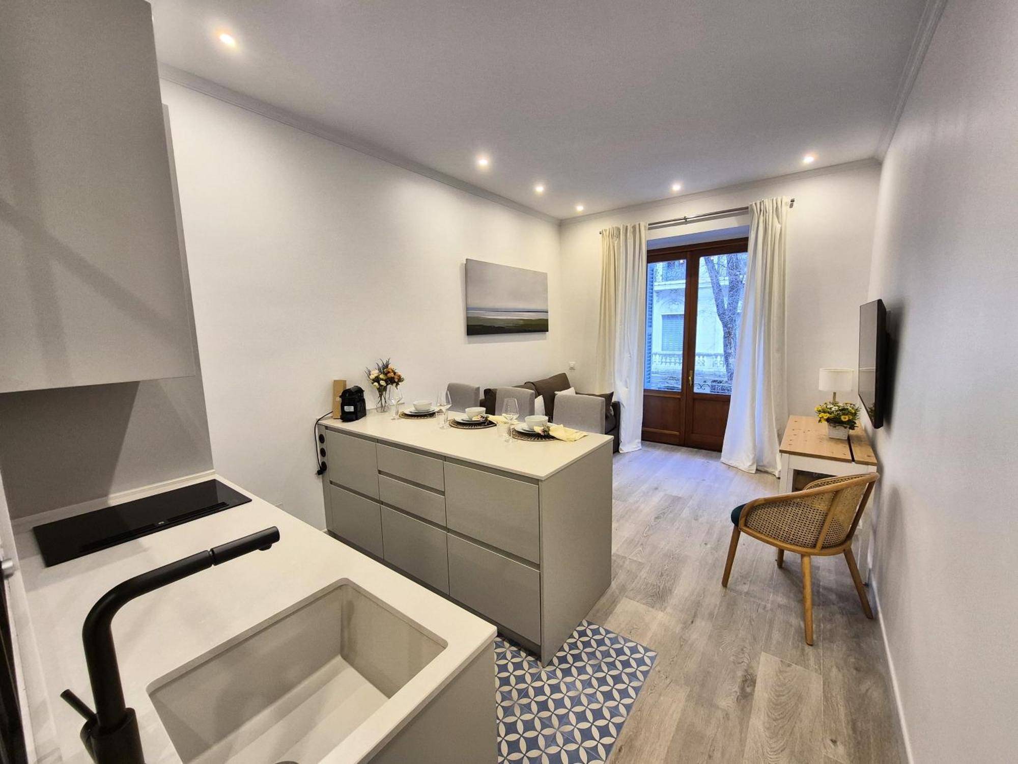 Apartamentos Plaza De Espana Madrid Kültér fotó