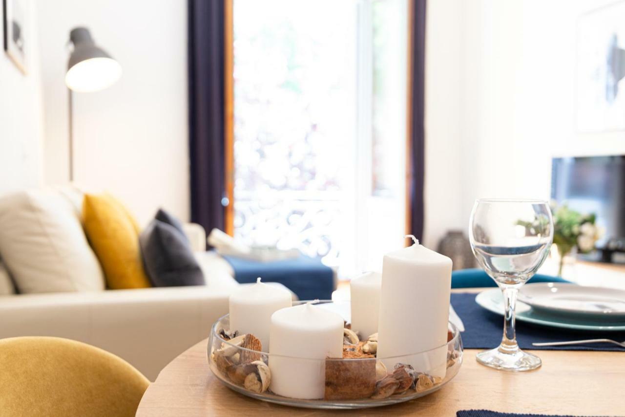 Apartamentos Plaza De Espana Madrid Kültér fotó